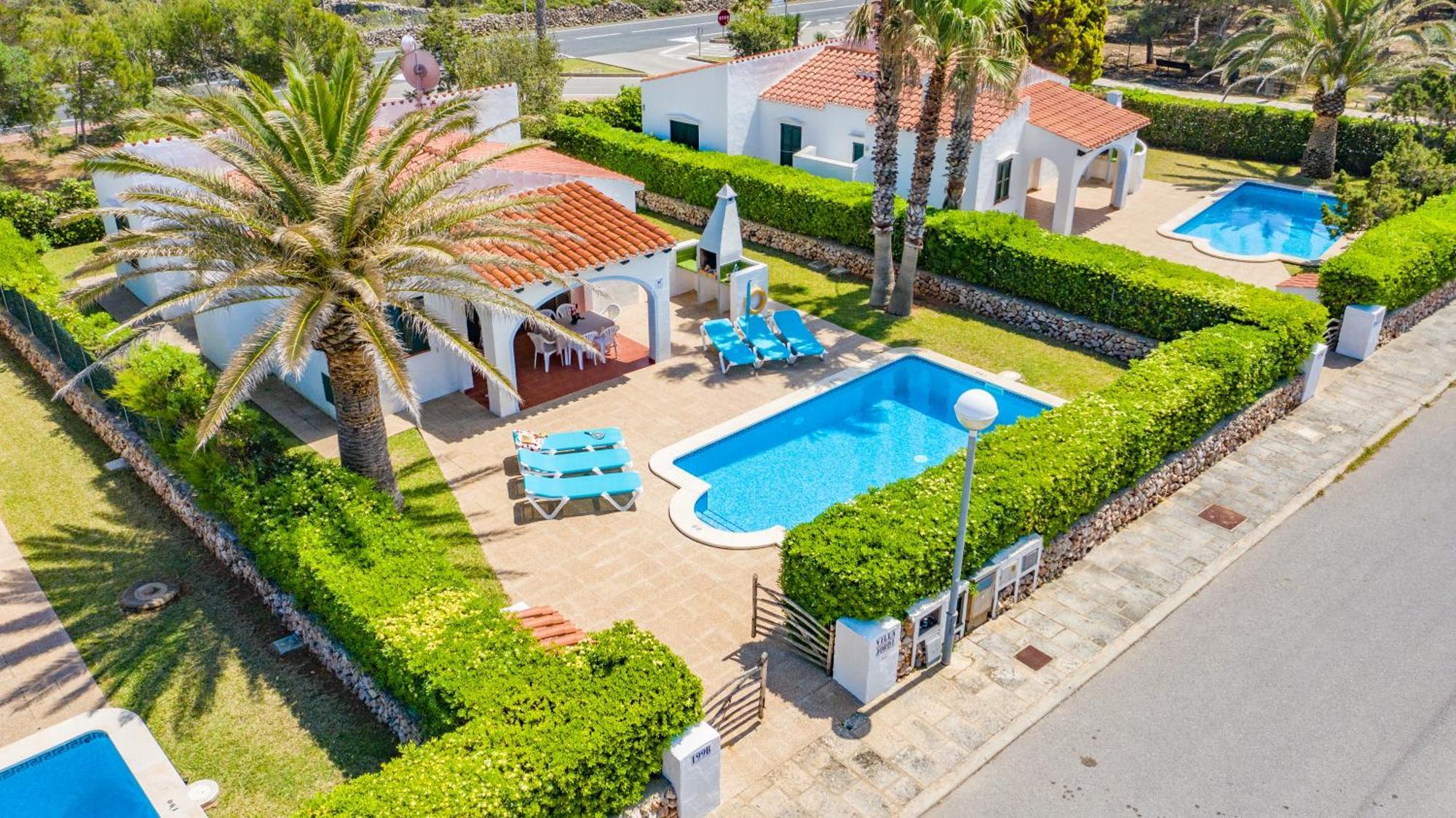 Jordi Bonita Con Piscina En Menorca Cala en Bosch